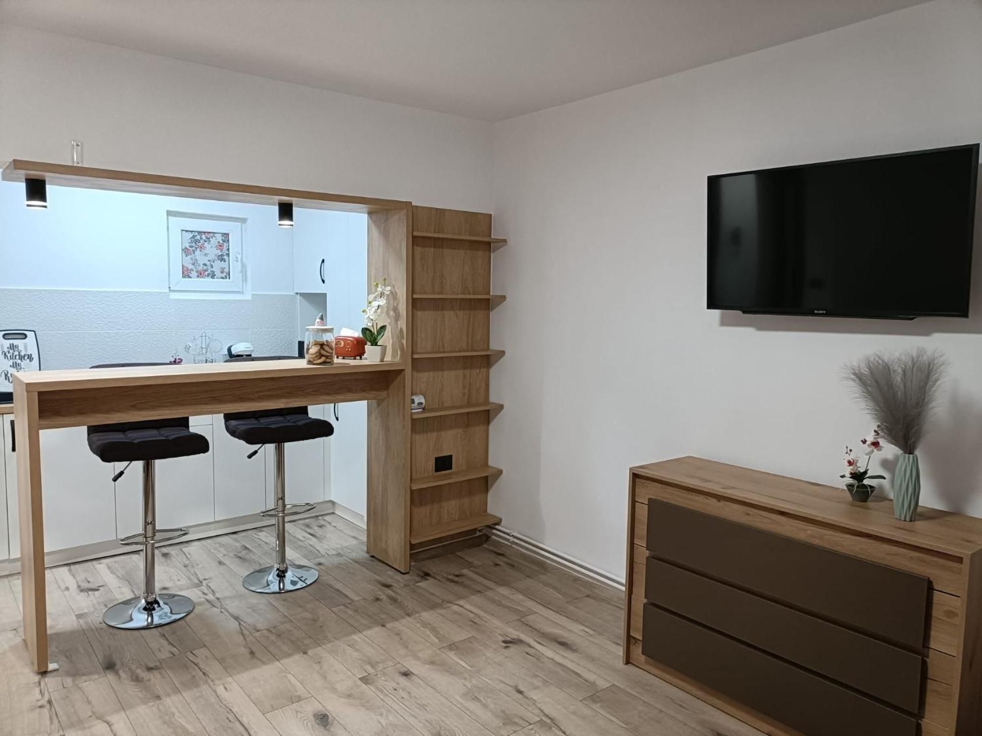 Central Train Station Apartment Braşov Exteriör bild